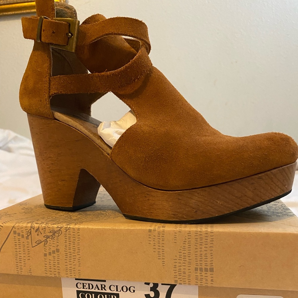 Free People Tan Suede Platform Shoes